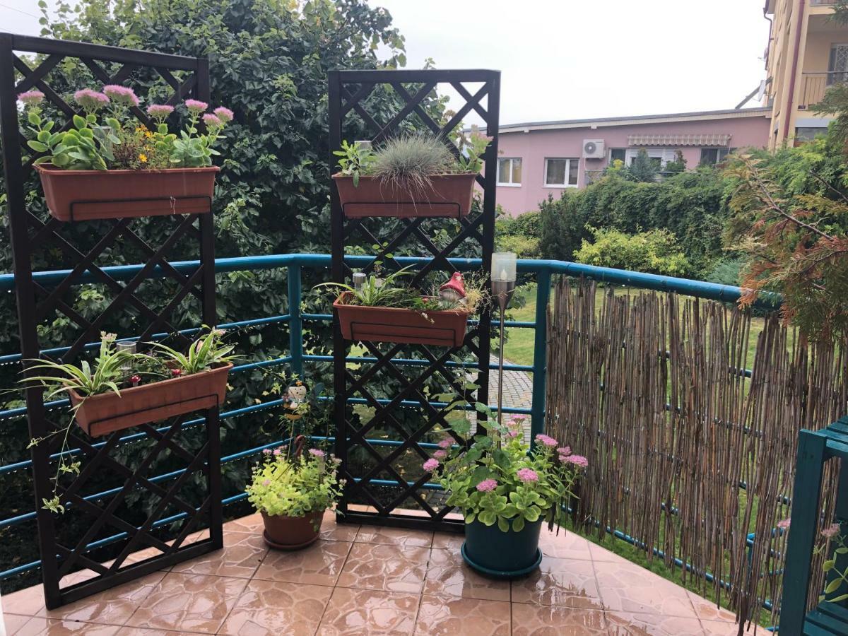 Terrace Apartment S 1 Spalnou Sofia-Parking & Wifi Bratislava Ngoại thất bức ảnh